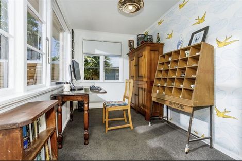 Photo of property in 2 Leander Road, Bayswater, Auckland, 0622