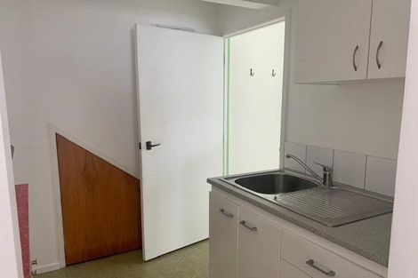 Photo of property in 727 Swanson Road, Swanson, Auckland, 0612