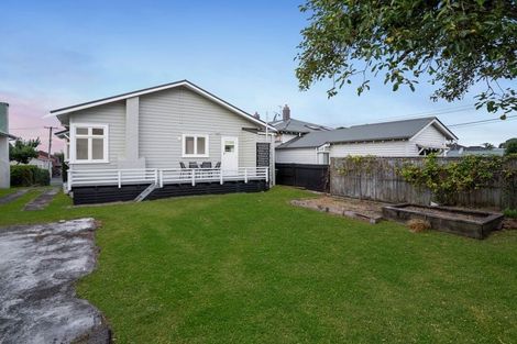 Photo of property in 76 Shackleton Road, Mount Eden, Auckland, 1024