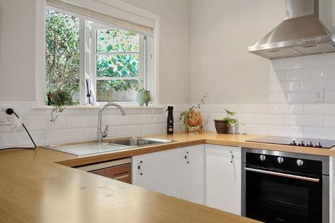 Photo of property in 9f Kakanui Avenue, Hillcrest, Hamilton, 3216