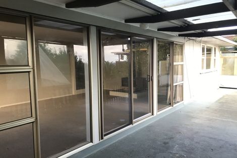 Photo of property in 32 Royal Road, Massey, Auckland, 0614