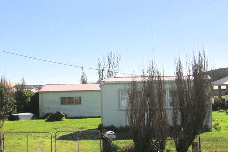 Photo of property in 93 Seabury Avenue, Foxton Beach, Foxton, 4815