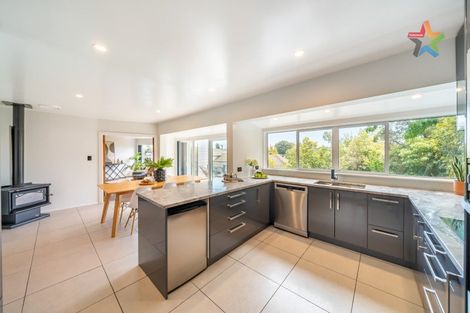 Photo of property in 49b Norton Park Avenue, Fairfield, Lower Hutt, 5011