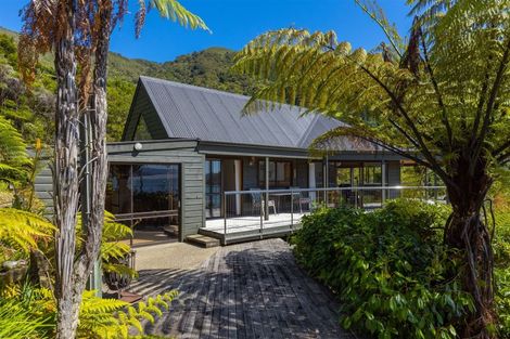 Photo of property in 1 Oliver Place, Anakiwa, Linkwater, 7281