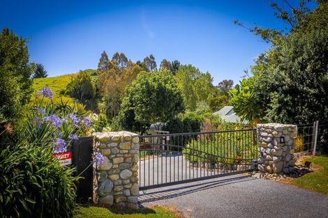 Photo of property in 37 Aston Road, Waikanae, 5391