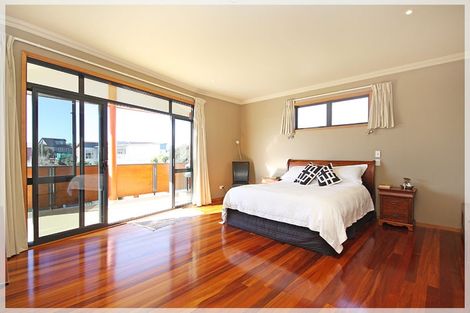 Photo of property in 49 Hartley Street, Foxton Beach, Foxton, 4815