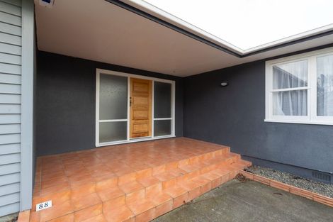 Photo of property in 88 Wikiriwhi Crescent, Awapuni, Palmerston North, 4412