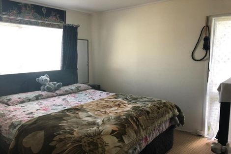 Photo of property in 21b Challen Close, Conifer Grove, Takanini, 2112