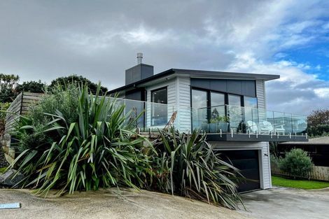 Photo of property in 8 The Track, Plimmerton, Porirua, 5026