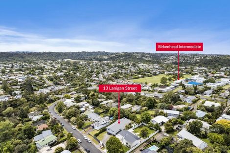 Photo of property in 13 Lanigan Street, Birkdale, Auckland, 0626