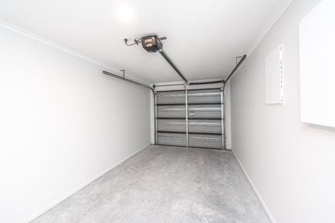 Photo of property in 6a Cross Street, Castlecliff, Whanganui, 4501