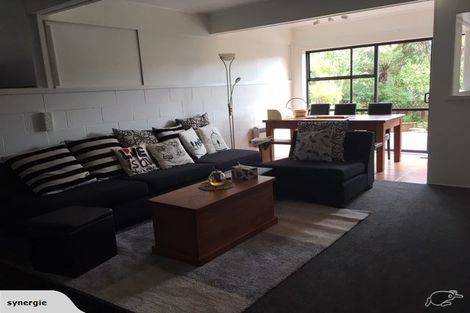 Photo of property in 77 Evelyn Road, Cockle Bay, Auckland, 2014