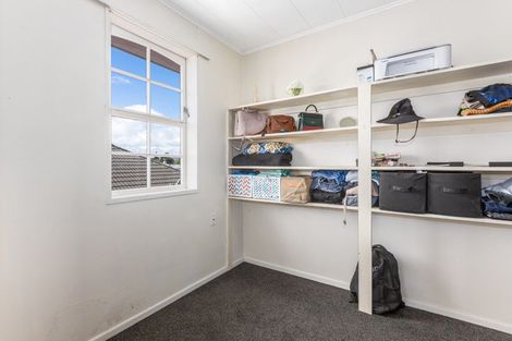 Photo of property in 4/1 Waikare Avenue, Waiwhetu, Lower Hutt, 5010