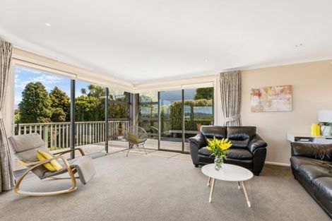 Photo of property in 43 Cedar Street, Maungaraki, Lower Hutt, 5010
