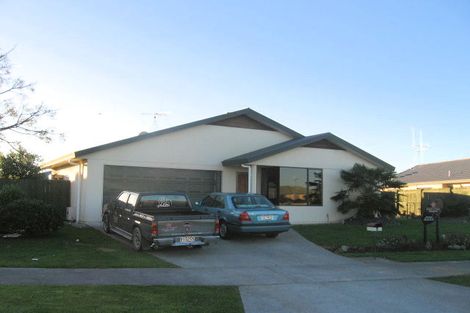 Photo of property in 4 Magellan Rise, Flagstaff, Hamilton, 3210