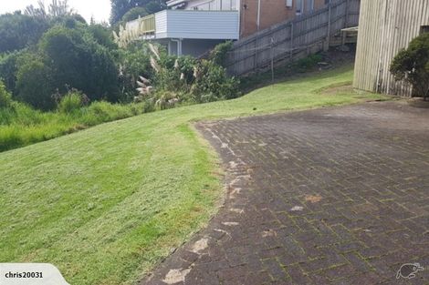 Photo of property in 320 Glenfield Road, Glenfield, Auckland, 0629