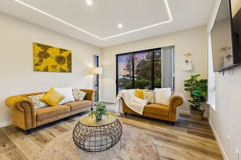 Photo of property in 44 Tannaghmore Drive, Flat Bush, Auckland, 2019