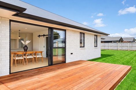 Photo of property in 20 Boyce Crescent, Cambridge, 3434
