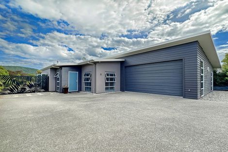 Photo of property in 123 Lisland Drive, Kinloch, Taupo, 3377