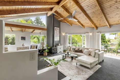 Photo of property in 2/12a Mcdowell Crescent, Hillcrest, Auckland, 0627