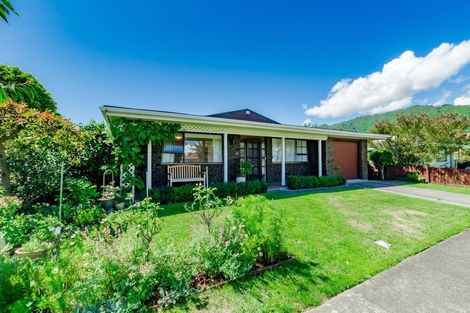 Photo of property in 45 Belvedere Avenue, Waikanae, 5036