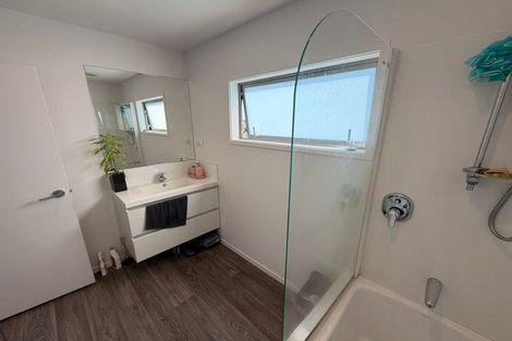 Photo of property in 40 Leo Street, Glen Eden, Auckland, 0602