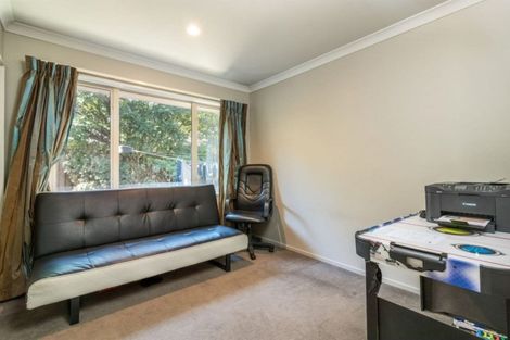 Photo of property in 6 Foresters Crescent, Parklands, Christchurch, 8083