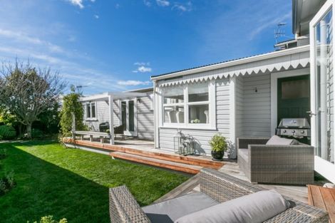 Photo of property in 105 Georges Drive, Napier South, Napier, 4110