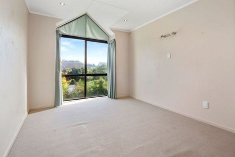 Photo of property in 13 Saunders Close, Whitby, Porirua, 5024
