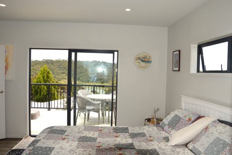 Photo of property in 14 Waterview Place, Haruru, 0204