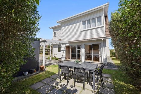 Photo of property in 57 Gover Street, New Plymouth, 4310