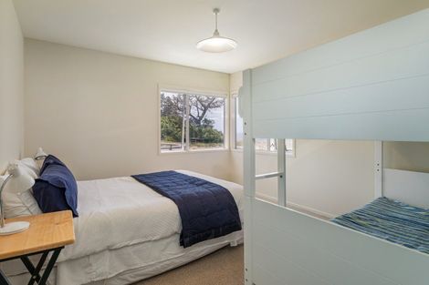 Photo of property in 92 Ocean Beach Road, Tairua, 3508