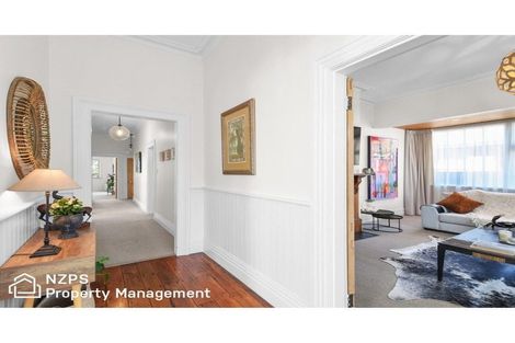 Photo of property in 24 Albert Street, Saint Clair, Dunedin, 9012