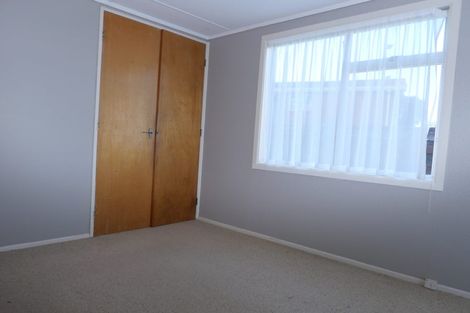 Photo of property in 115 Gloaming Hill, Titahi Bay, Porirua, 5022