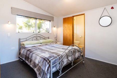 Photo of property in 43 Joll Road, Havelock North, 4130