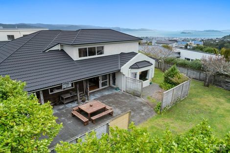 Photo of property in 41 Arahiwi Grove, Tirohanga, Lower Hutt, 5010