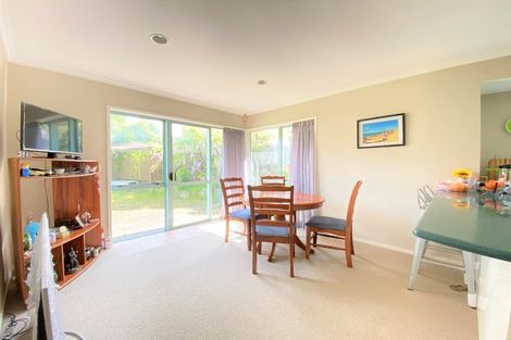 Photo of property in 2/18 Woodgers Way, Somerville, Auckland, 2014