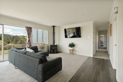 Photo of property in 331 Franklin Road, Paparoa, 0571