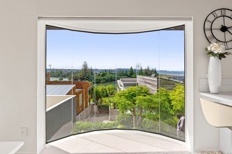 Photo of property in 1/42 Amorino Drive, Red Beach, 0932