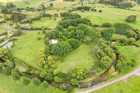 Photo of property in 290 Paihia Road, Kawakawa, 0282