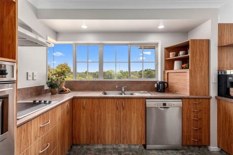 Photo of property in 24 Ohiwa Parade, Ohope, 3121