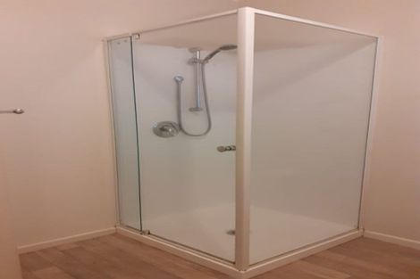 Photo of property in 5 Whiteley Street, Moturoa, New Plymouth, 4310