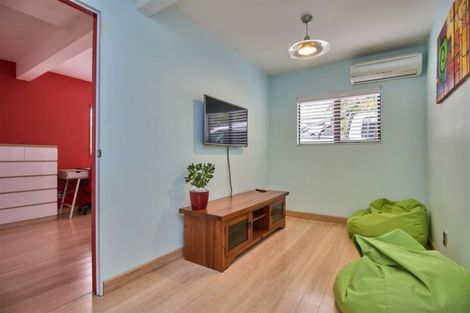 Photo of property in 32 Moorgreen Heights, Torbay, Auckland, 0630