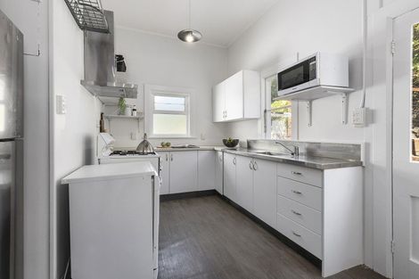 Photo of property in 2 Hataitai Road, Hataitai, Wellington, 6021