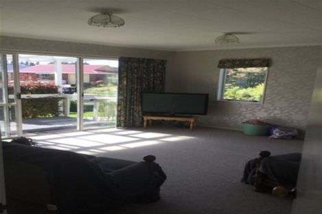 Photo of property in 9 Crossleigh Crescent, Balclutha, 9230