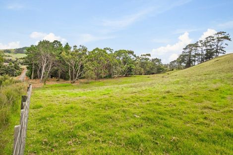 Photo of property in 196 Muriwai Valley Road, Muriwai, Waimauku, 0881