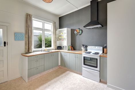 Photo of property in 4 Argyle Street, Mornington, Dunedin, 9011