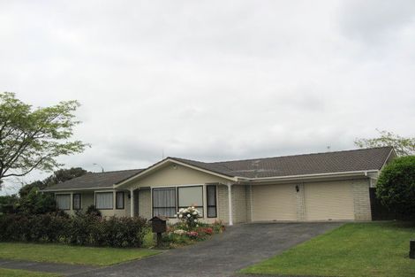 Photo of property in 2 Evanda Crescent, Conifer Grove, Takanini, 2112