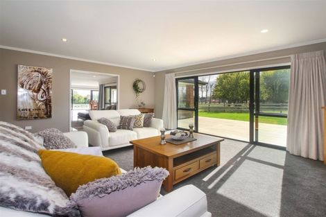 Photo of property in 202l Ingram Road, Bombay, Drury, 2579