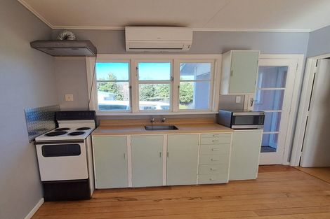 Photo of property in 20 William Street, Waikanae Beach, Waikanae, 5036
